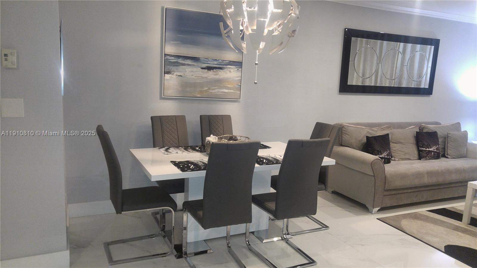 WAVE CONDO - Residential