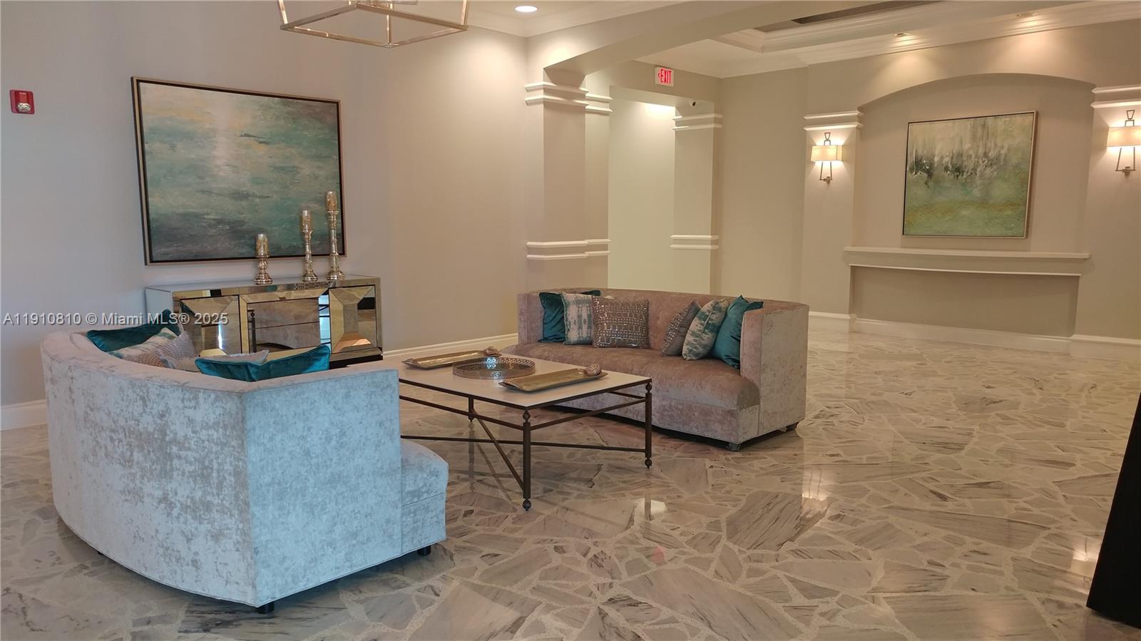 WAVE CONDO - Residential