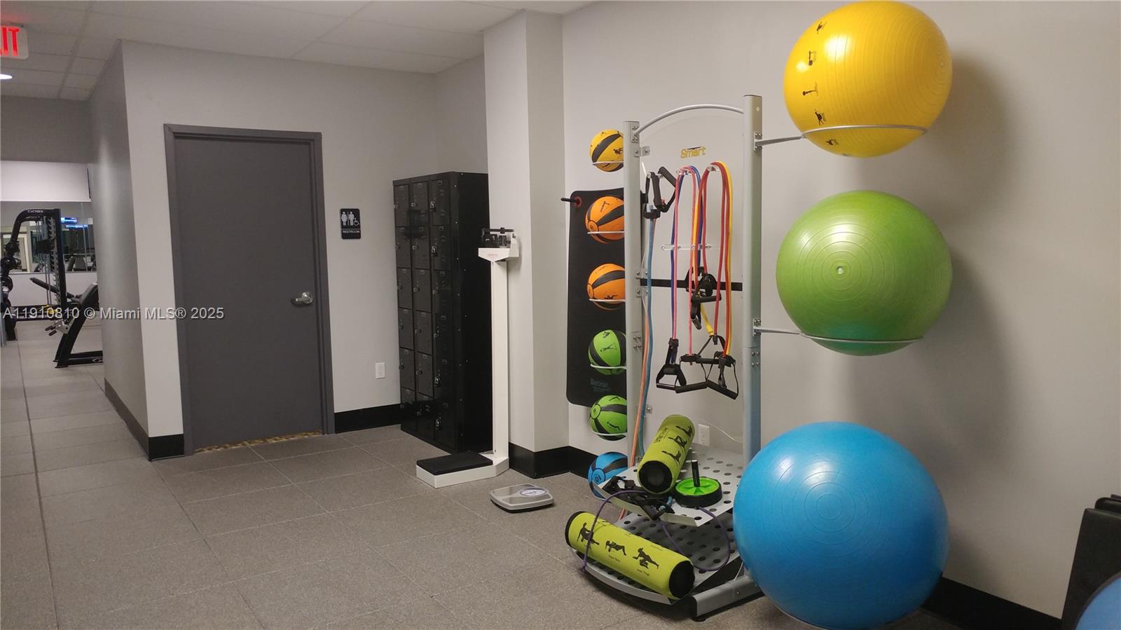 WAVE CONDO - Residential