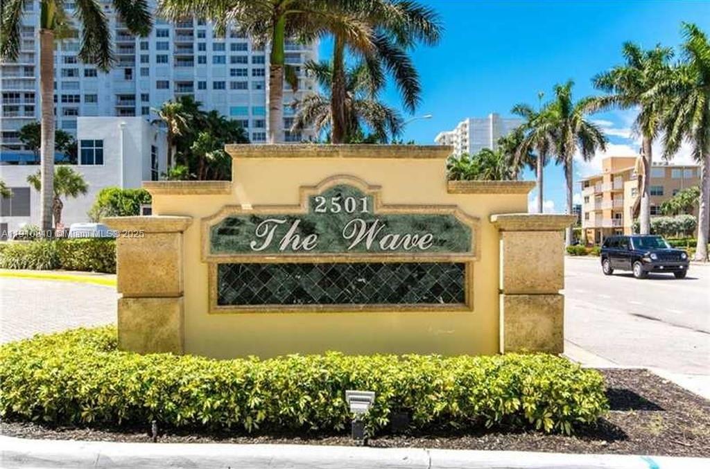 WAVE CONDO - Residential