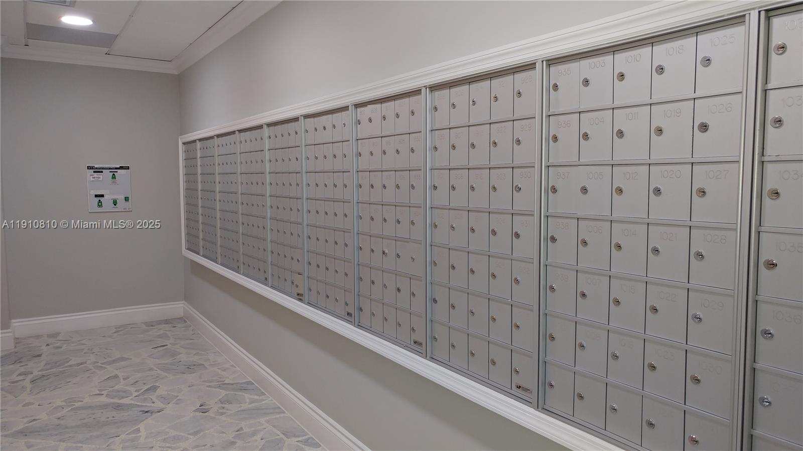 WAVE CONDO - Residential