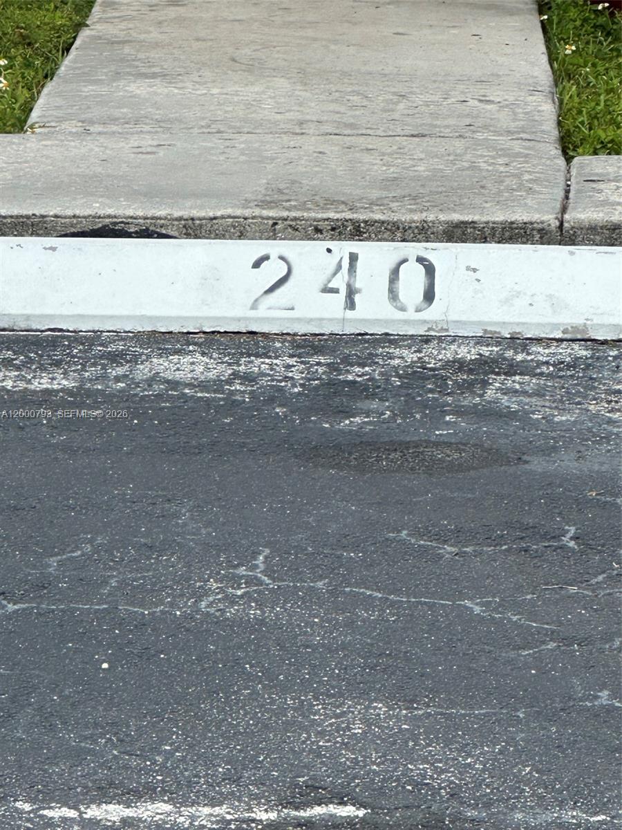 VILLAGE AT DADELAND CONDO - Residential