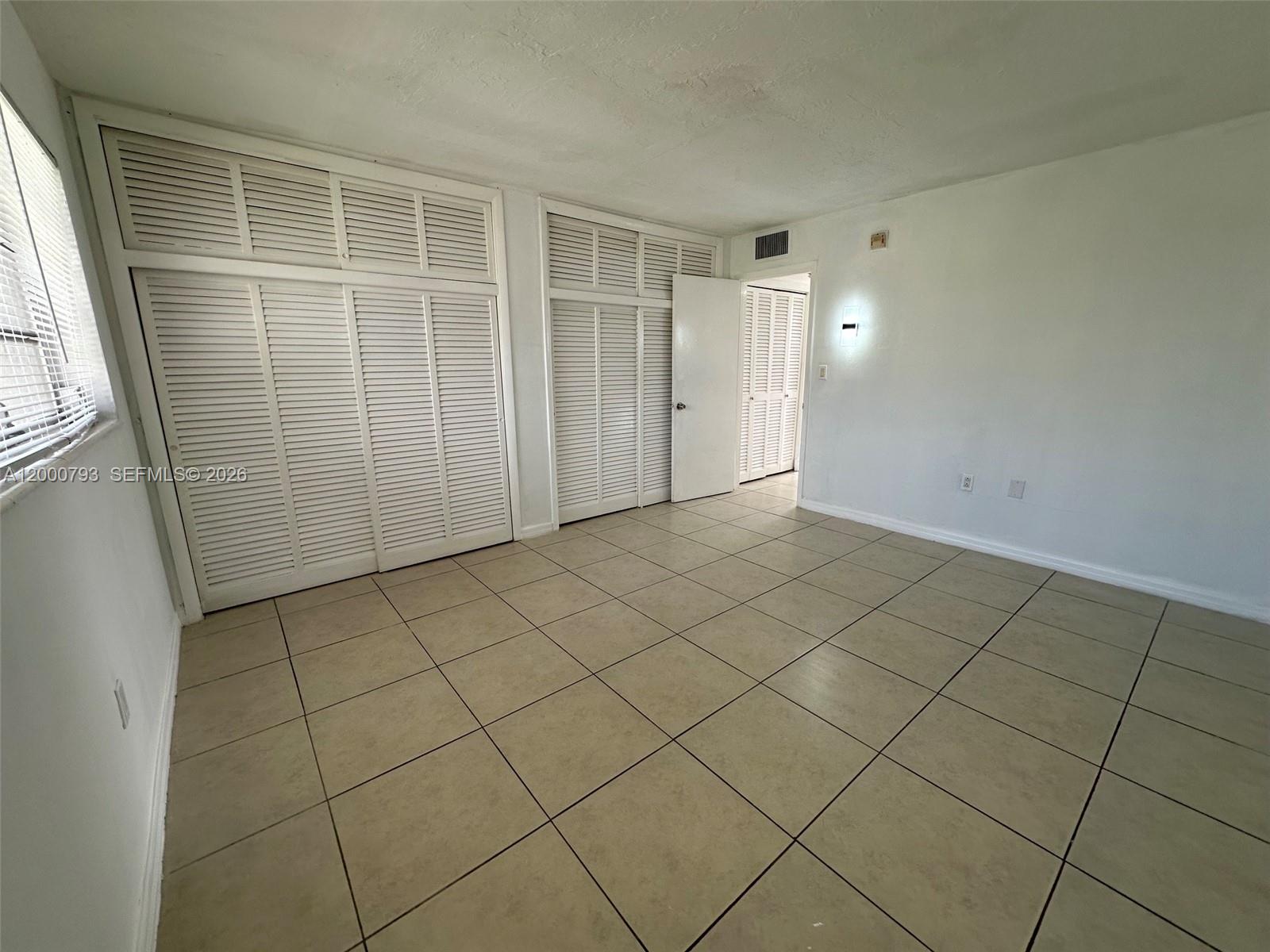 VILLAGE AT DADELAND CONDO - Residential