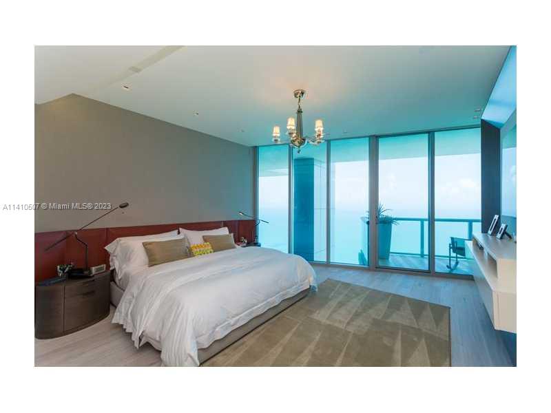 JADE BEACH - Residential