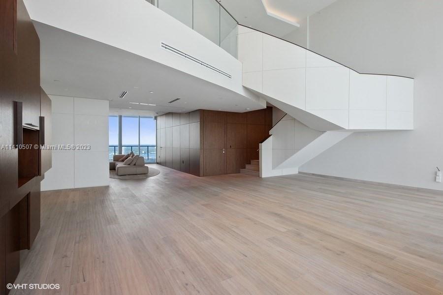 JADE BEACH - Residential