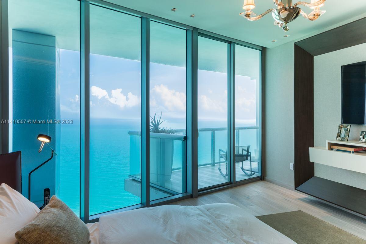 JADE BEACH - Residential