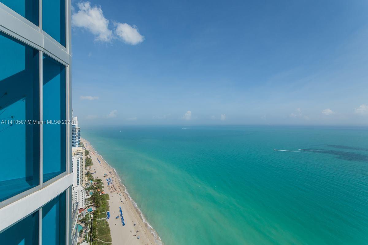 JADE BEACH - Residential