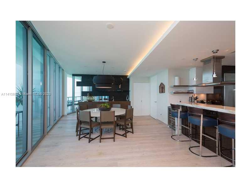 JADE BEACH - Residential