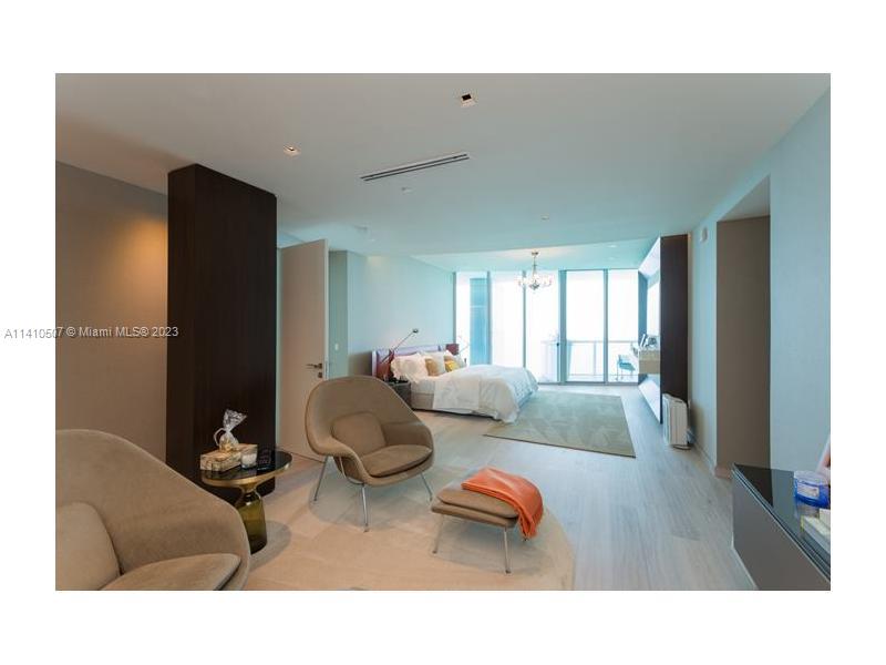 JADE BEACH - Residential