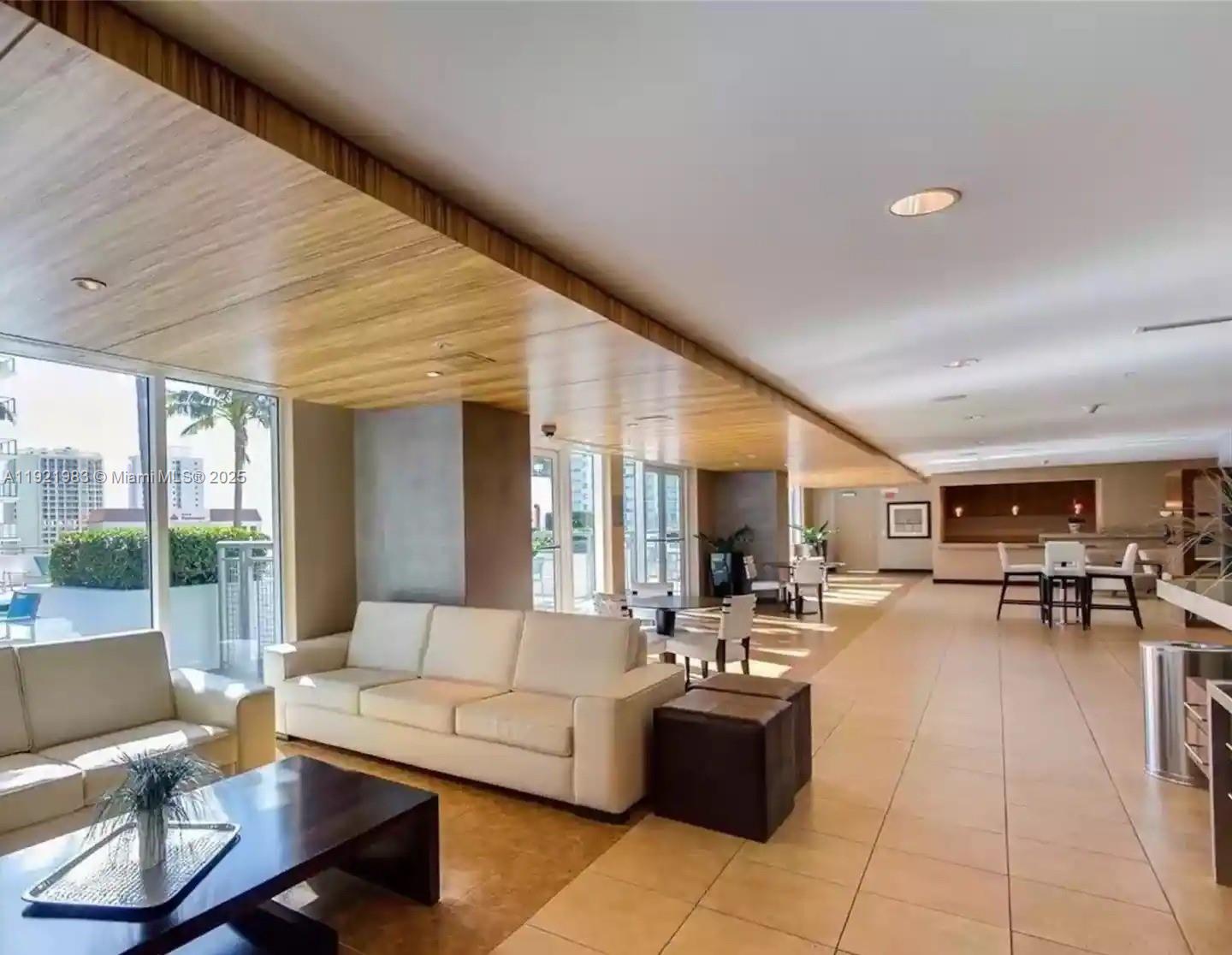 INFINITY AT BRICKELL COND - Residential