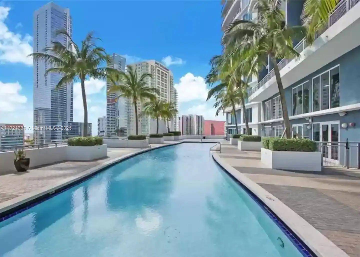 INFINITY AT BRICKELL COND - Residential