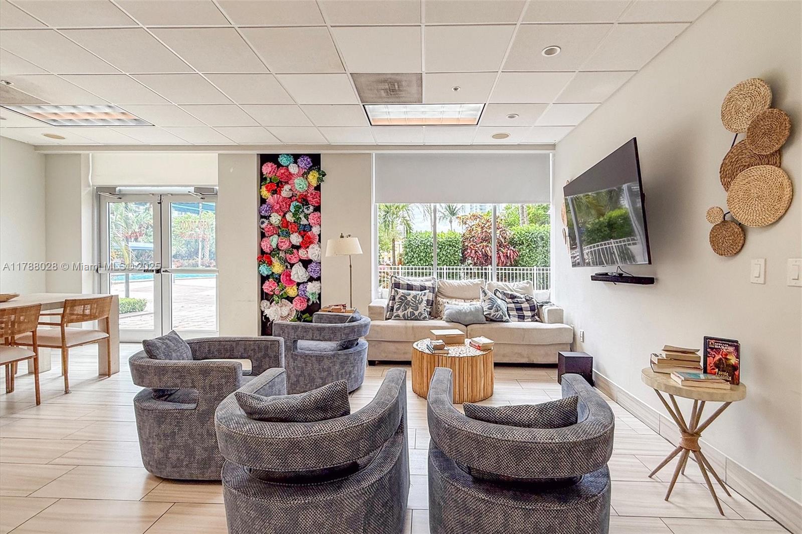 OCEANVIEW BUILDING A COND - Residential