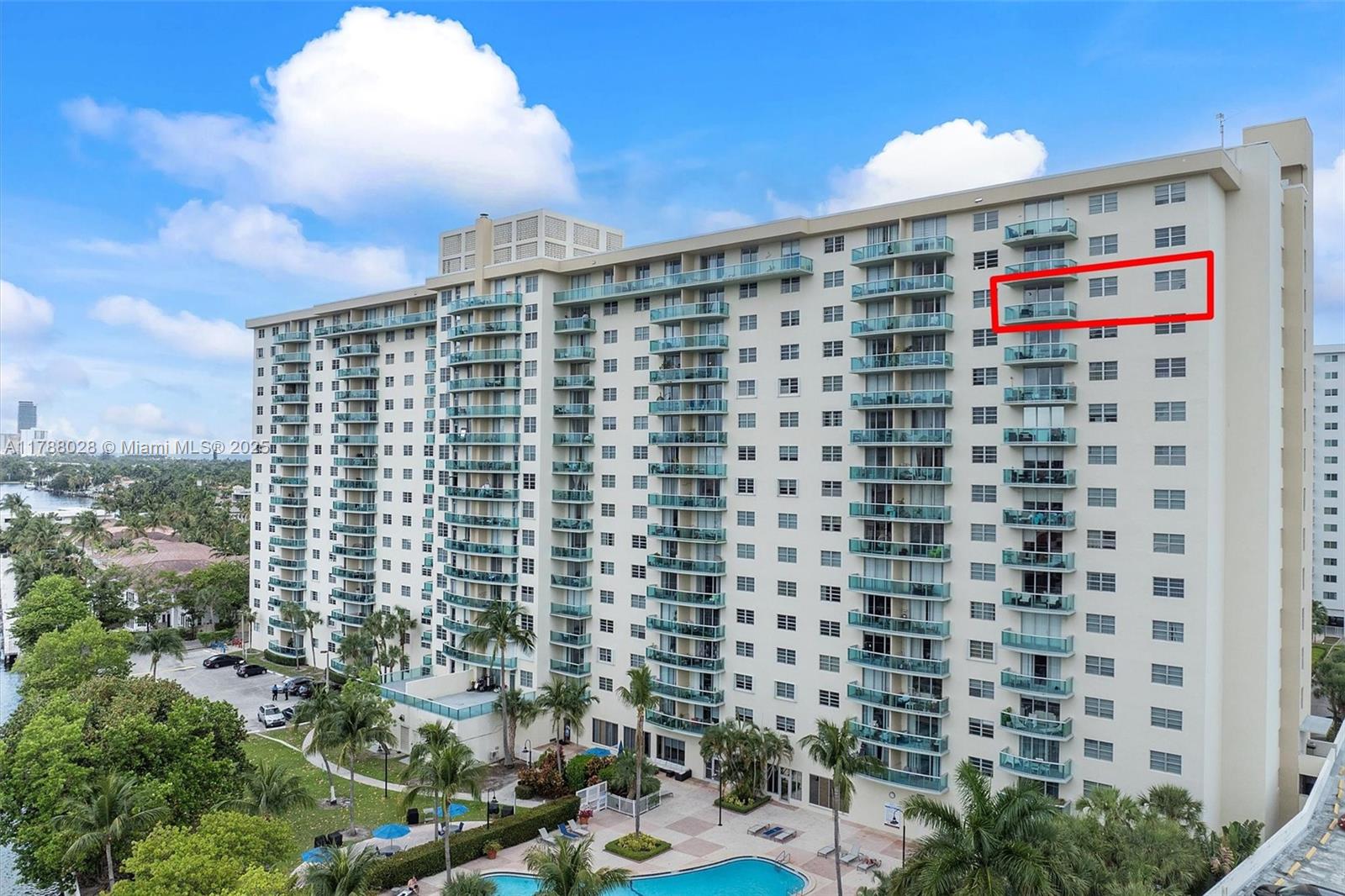 OCEANVIEW BUILDING A COND - Residential