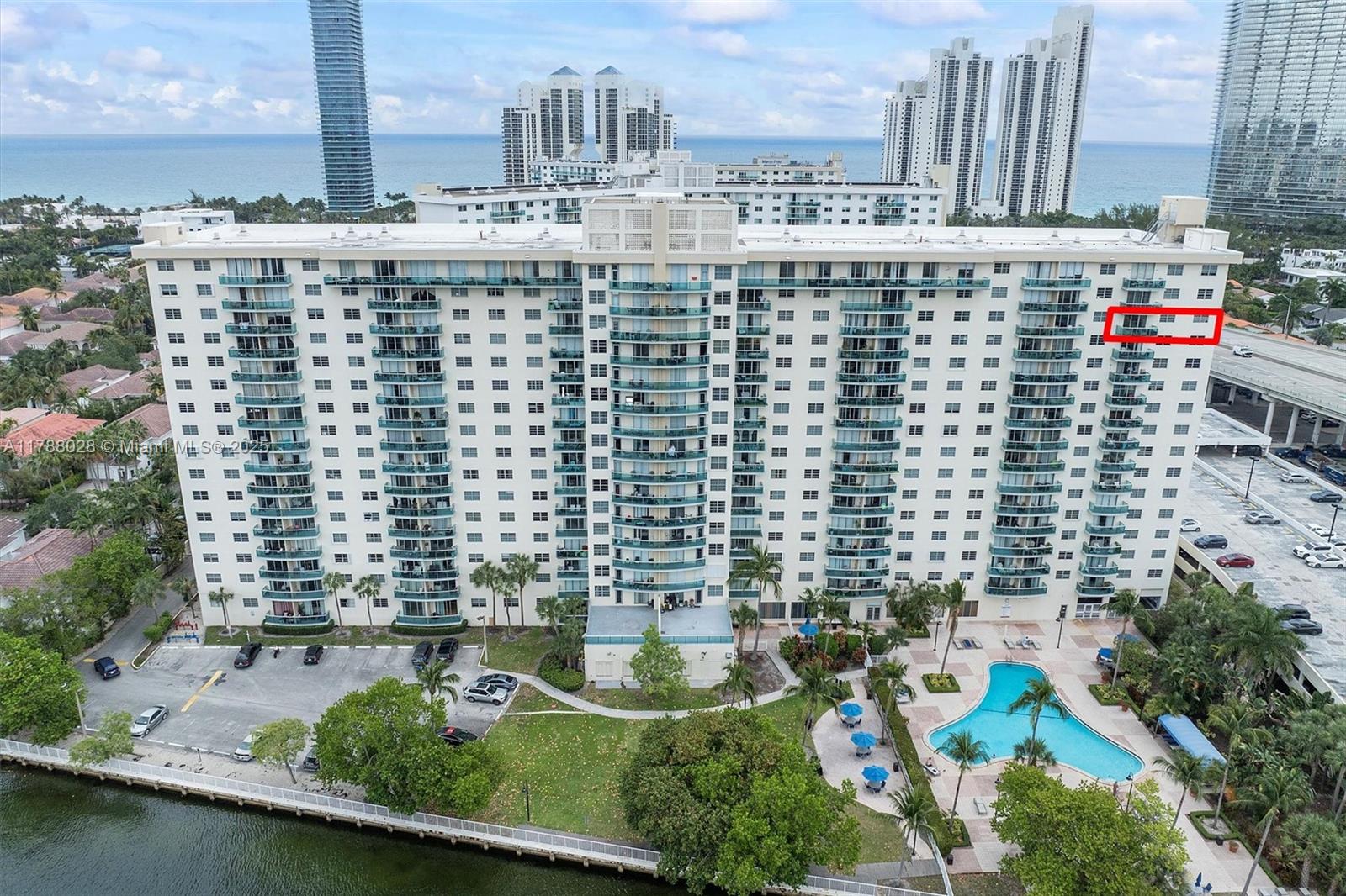 OCEANVIEW BUILDING A COND - Residential