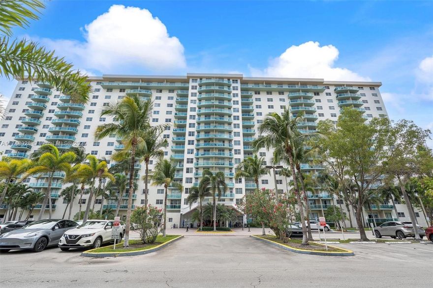 Enjoy coastal living in this spacious 2-bed, 2-bath condo located in the desirable Oceanview subdivision. With 1,537 sq. ft. of well-designed living space, this unit features oversized rooms, ample storage, and a west-facing balcony perfect for soaking in the sunsets. Includes two parking spaces; one garage and one additional assigned space.  Enjoy direct Intracoastal access and a wealth of resort-style amenities including a heated pool, tennis courts, BBQ/picnic area, clubhouse, exercise room, and more. The full-service building offers valet, elevator, business center, community room, and a courtesy bus for added convenience. Ideal for those seeking space, comfort, and convenience in a prime waterfront setting. Don’t miss this opportunity to live where others vacation!