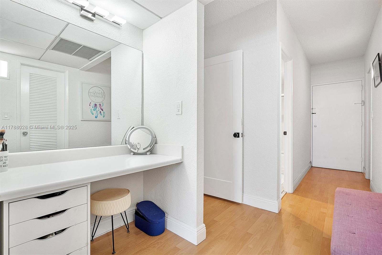 OCEANVIEW BUILDING A COND - Residential