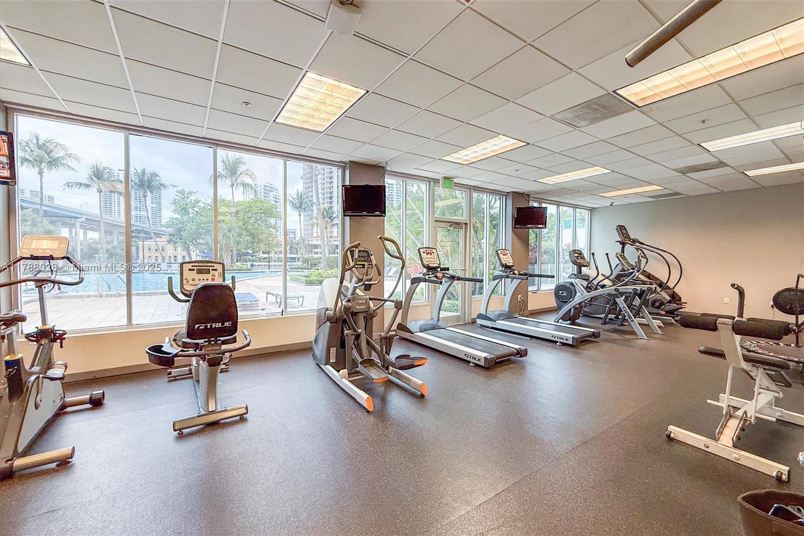 OCEANVIEW BUILDING A COND - Residential