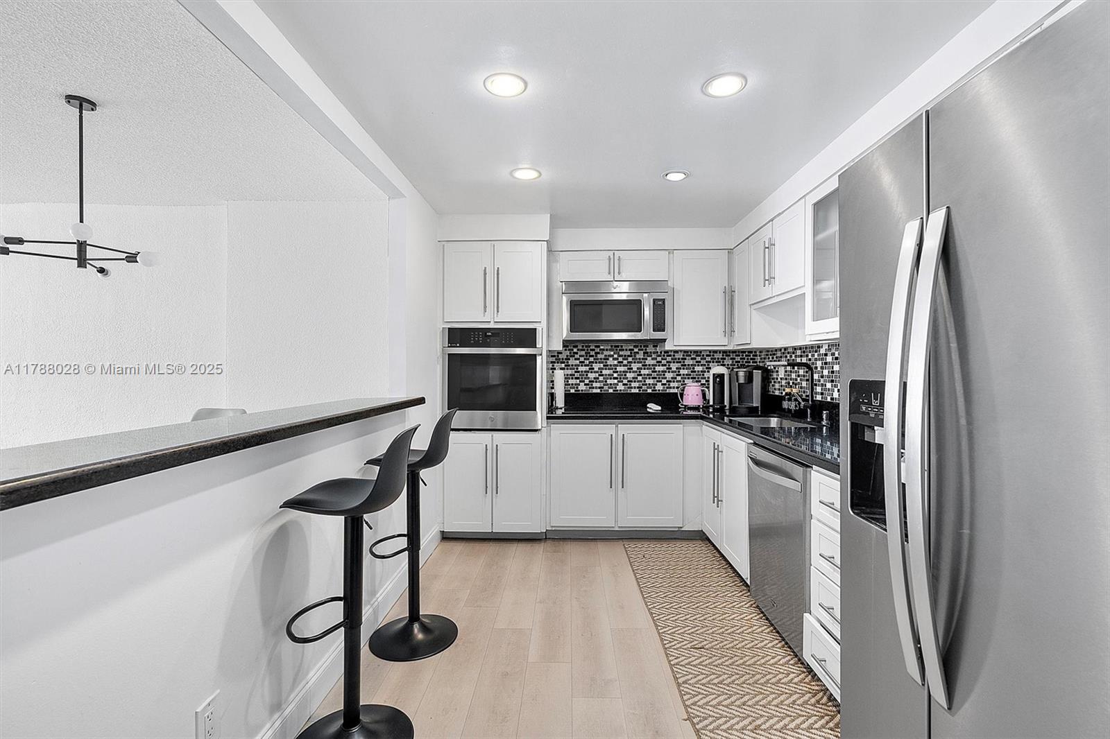 OCEANVIEW BUILDING A COND - Residential