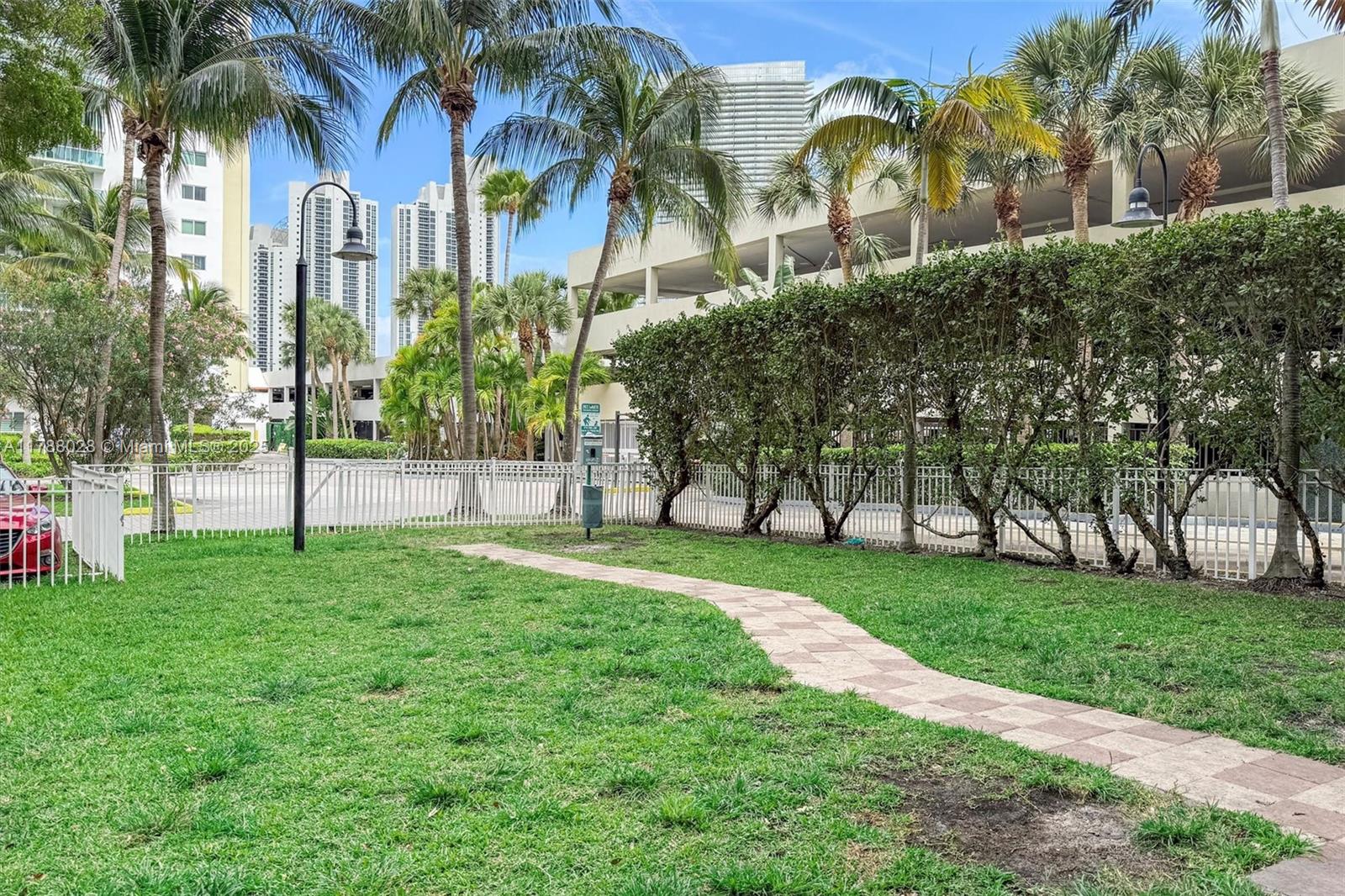 OCEANVIEW BUILDING A COND - Residential