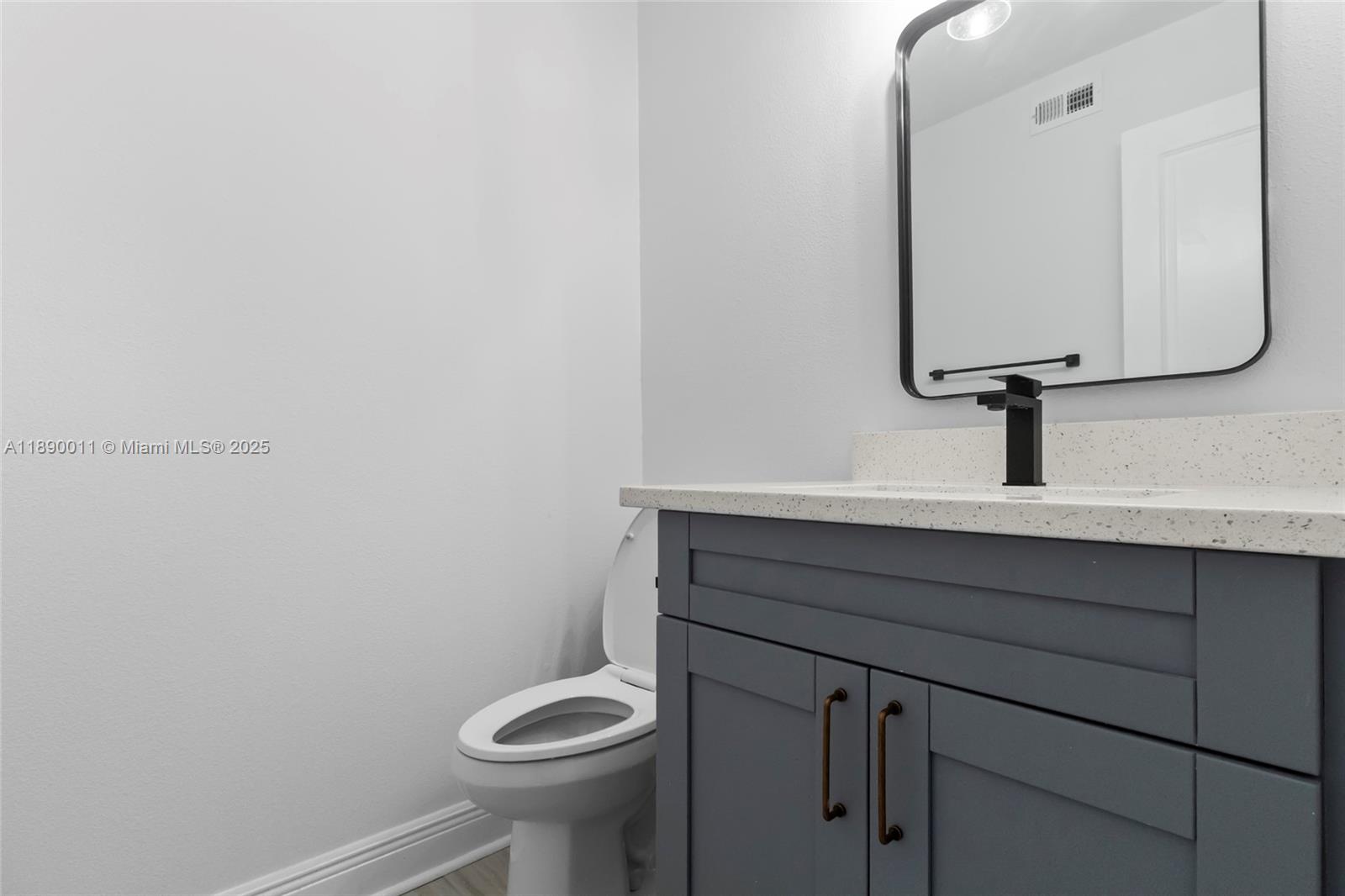 0P7 NORTHDALE GOLF CLUB SE - Residential