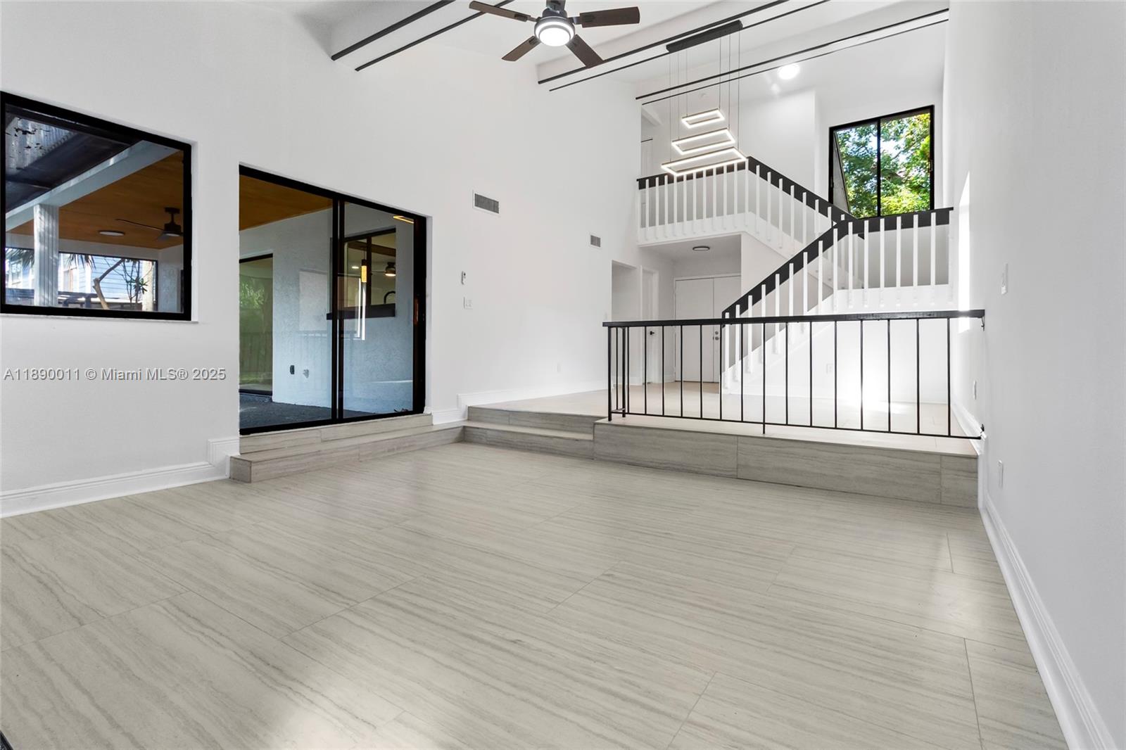 0P7 NORTHDALE GOLF CLUB SE - Residential