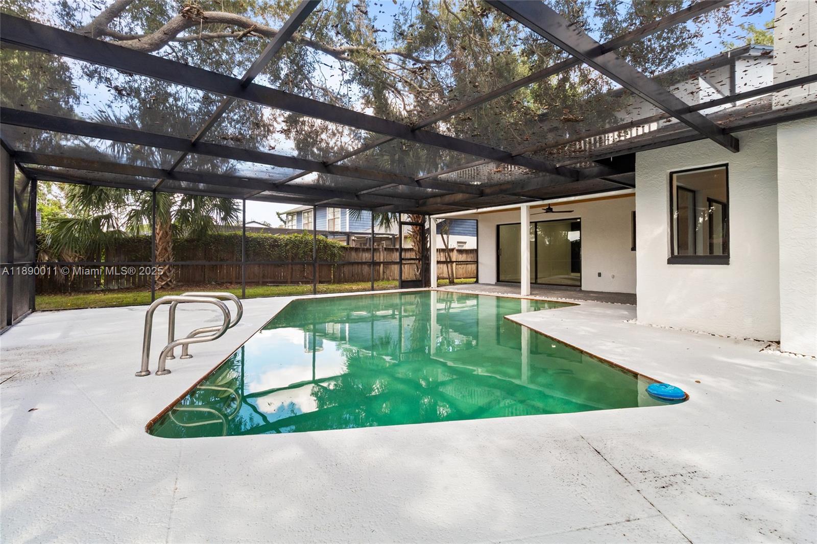 0P7 NORTHDALE GOLF CLUB SE - Residential