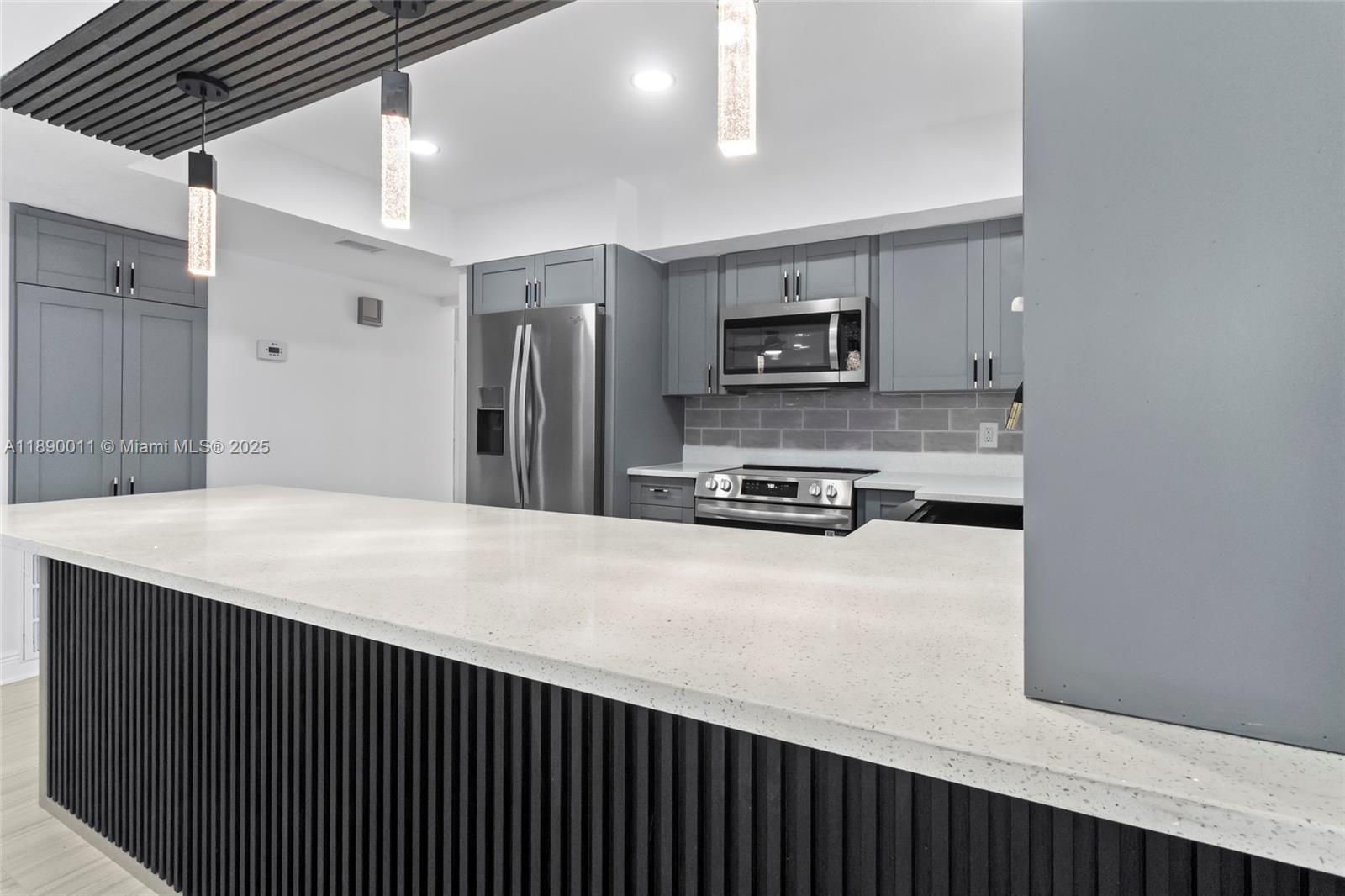 0P7 NORTHDALE GOLF CLUB SE - Residential