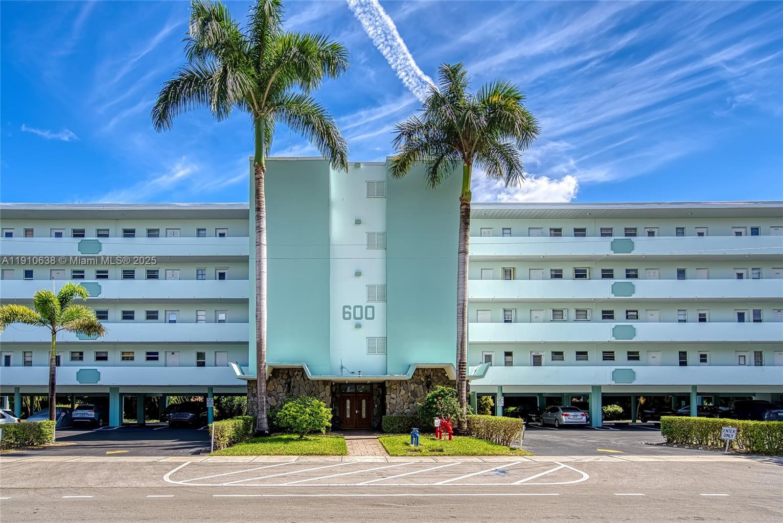 FAIRWAYS NORTH CO-OP - Residential Lease