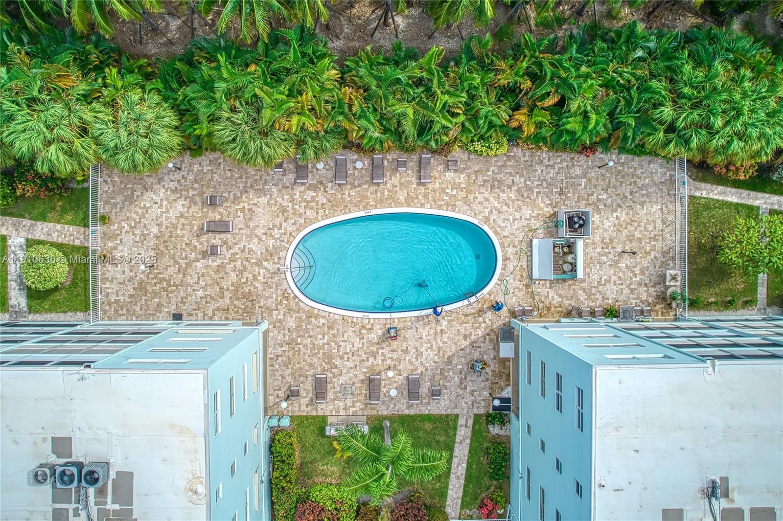 FAIRWAYS NORTH CO-OP - Residential Lease