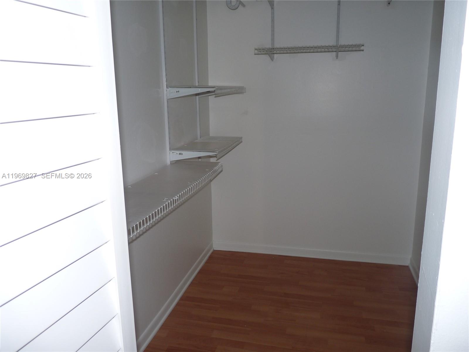 PROMENADE AT KENDALE LAKE - Residential