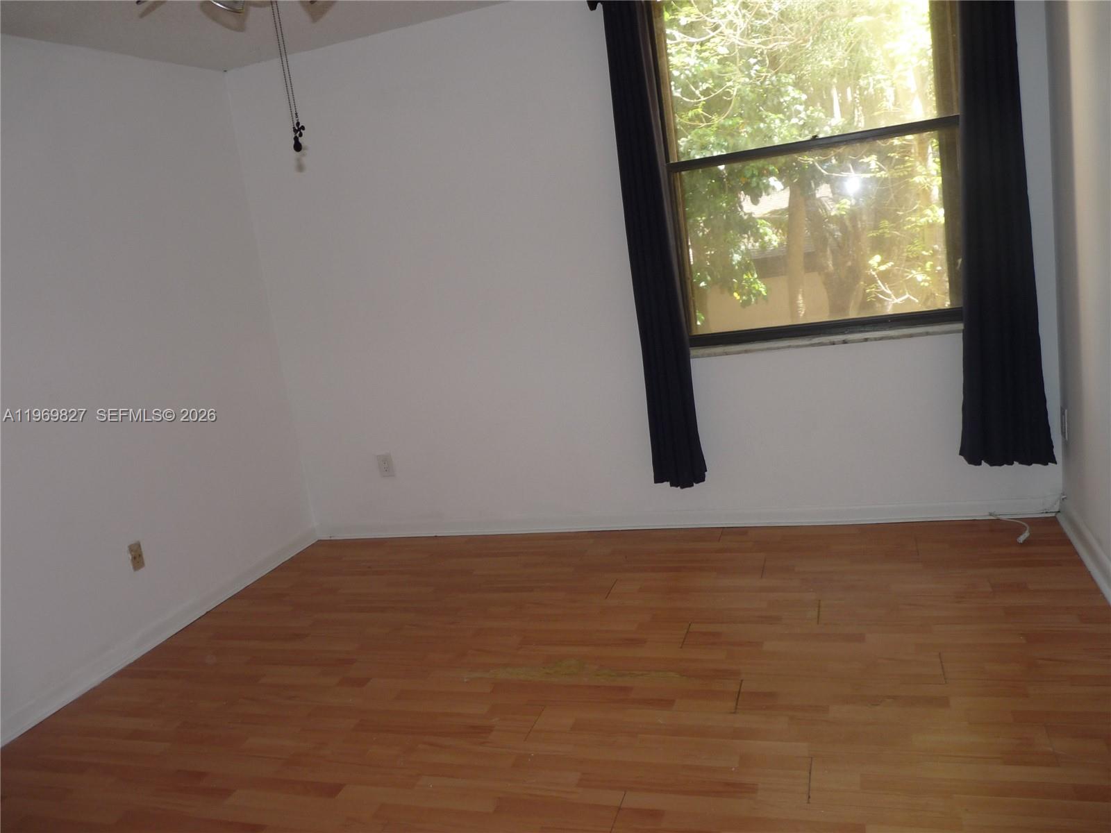 PROMENADE AT KENDALE LAKE - Residential