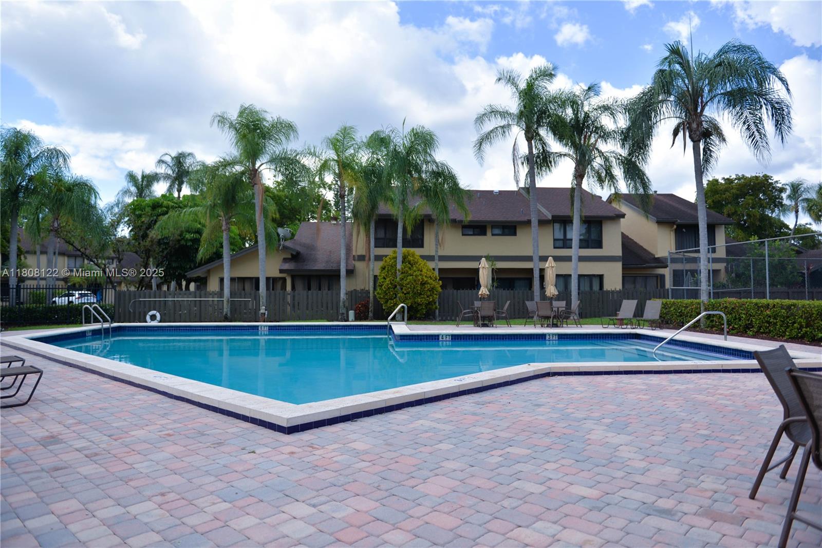 HORIZON WEST - Residential