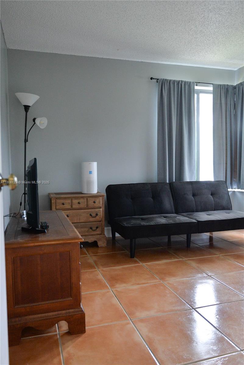 HORIZON WEST - Residential