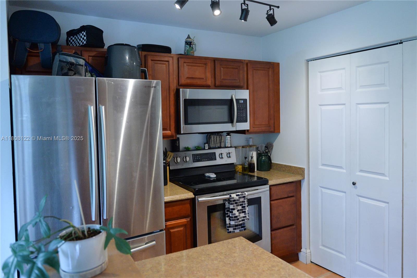 HORIZON WEST - Residential