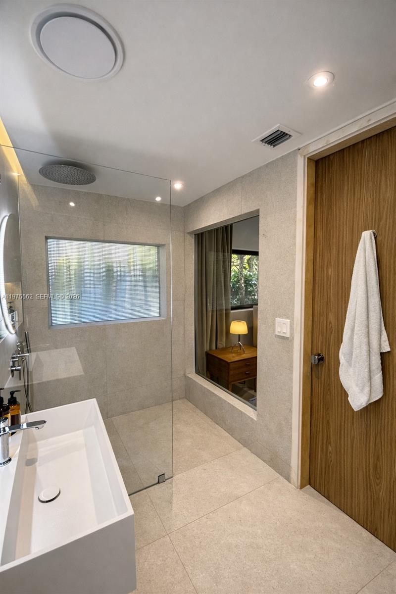 MIAMI SHORES SEC 1 AMD - Residential