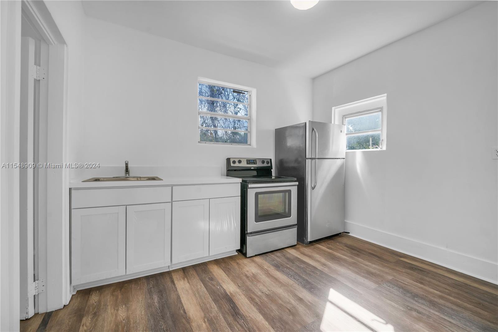 CITY OF MIAMI SOUTH - Residential Lease