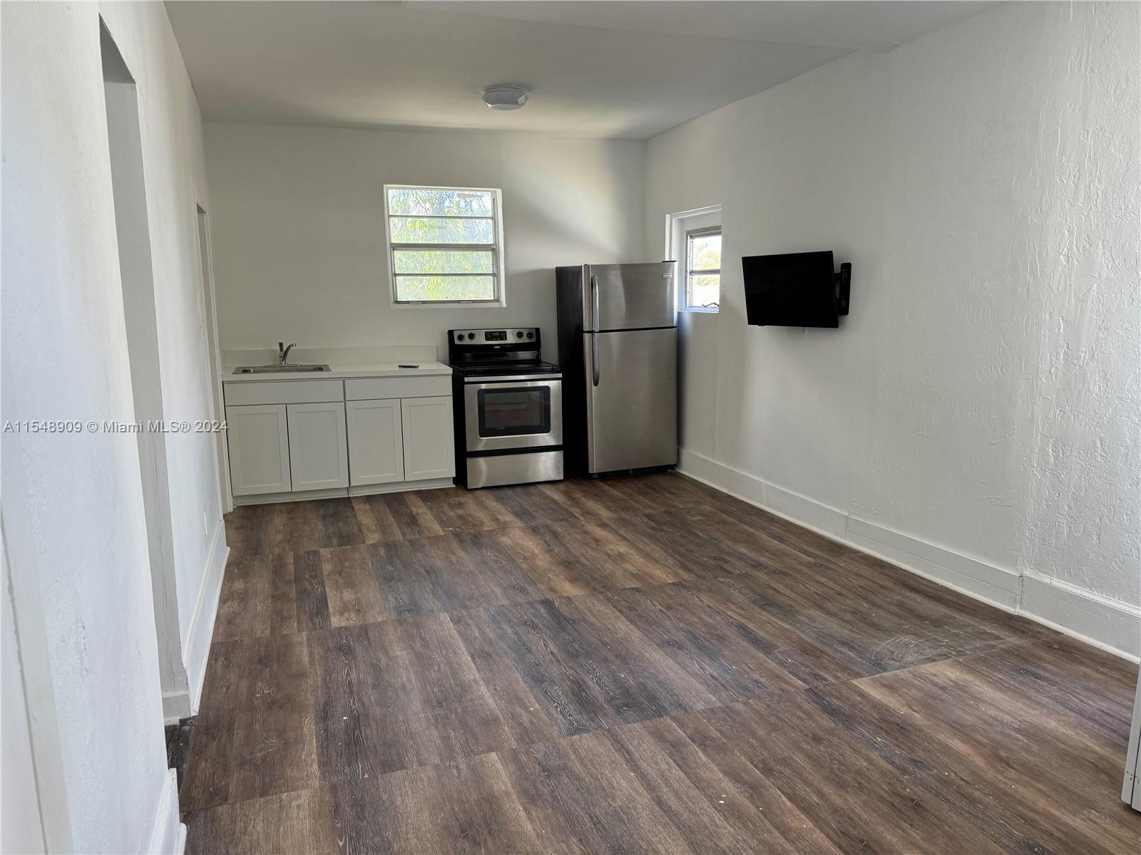 CITY OF MIAMI SOUTH - Residential Lease