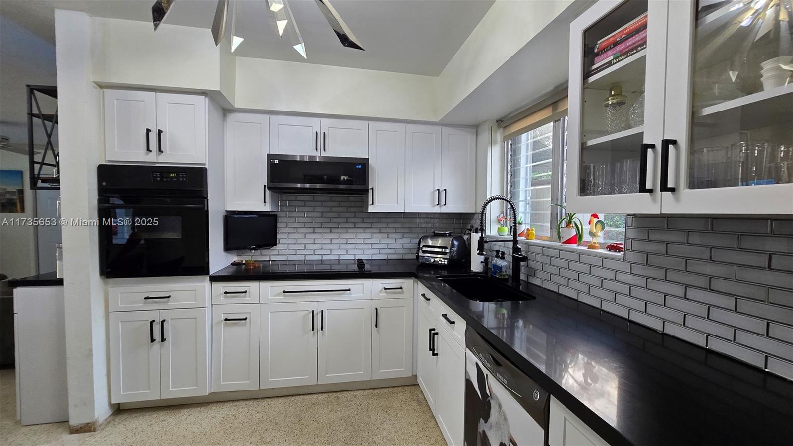 BREEZESWEPT ESTATES 1ST A - Residential