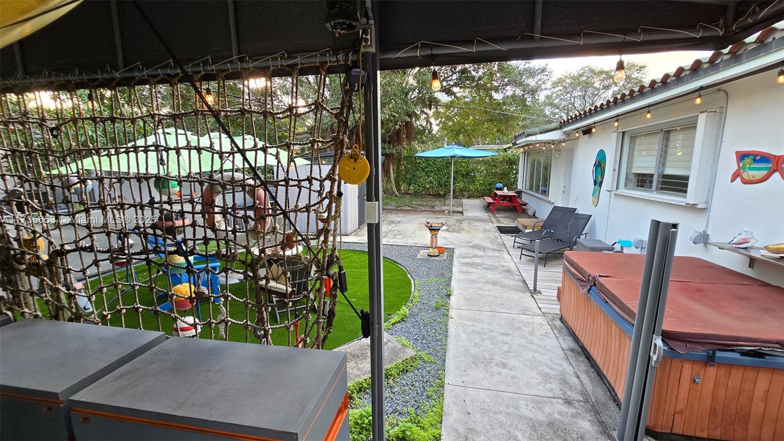 BREEZESWEPT ESTATES 1ST A - Residential