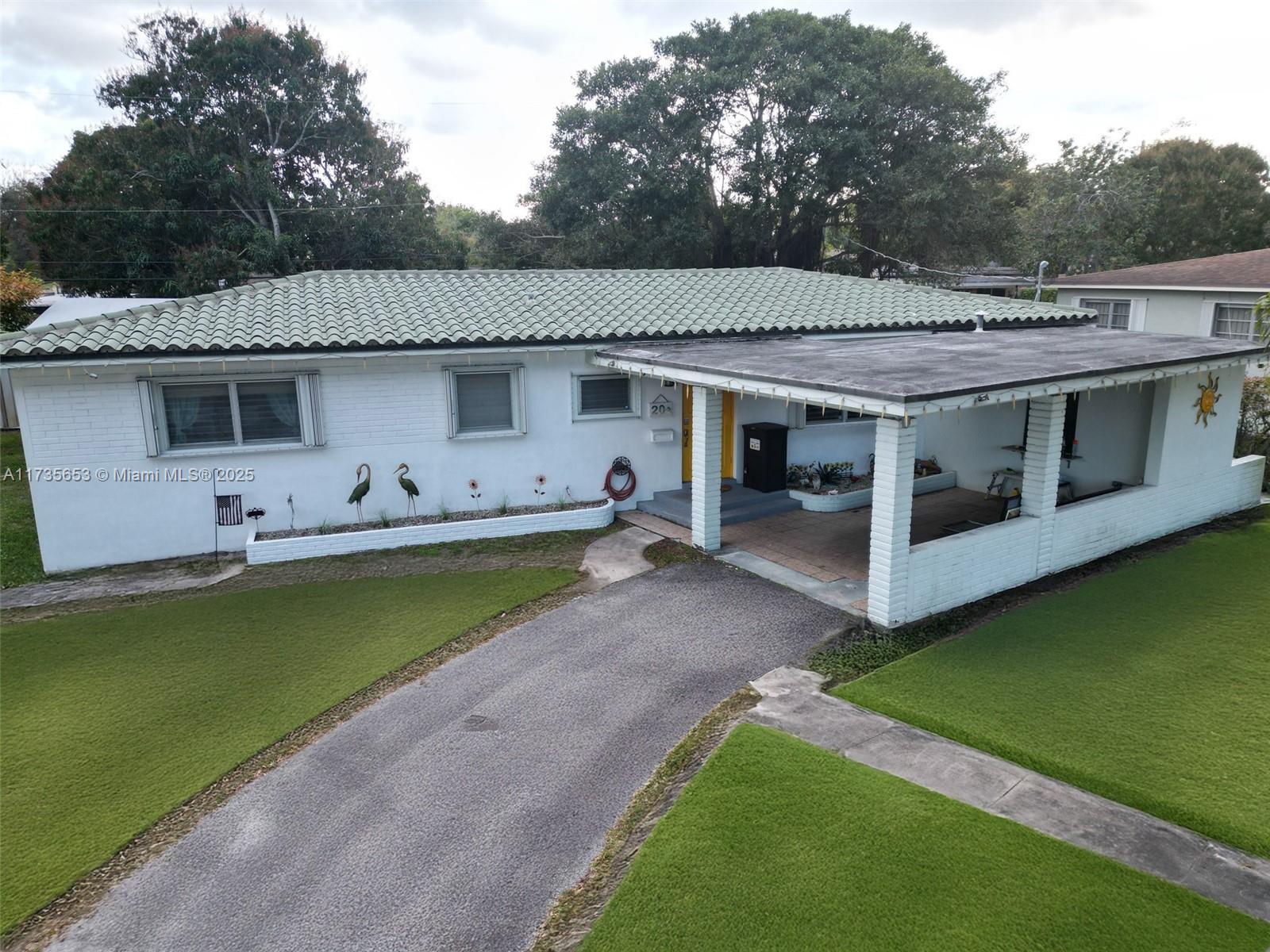 BREEZESWEPT ESTATES 1ST A - Residential