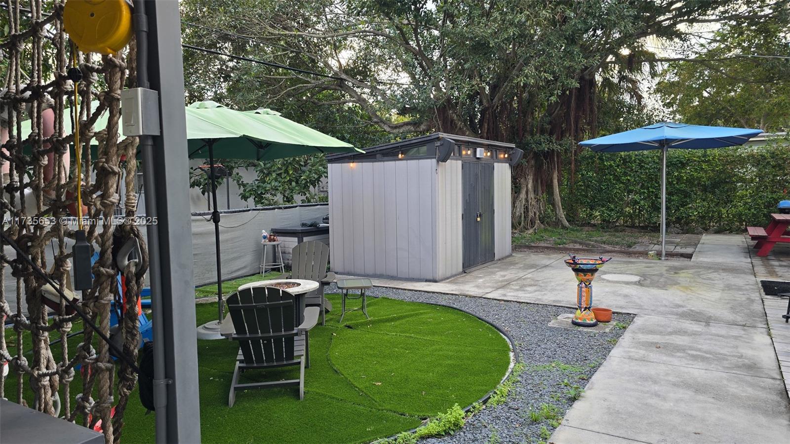 BREEZESWEPT ESTATES 1ST A - Residential