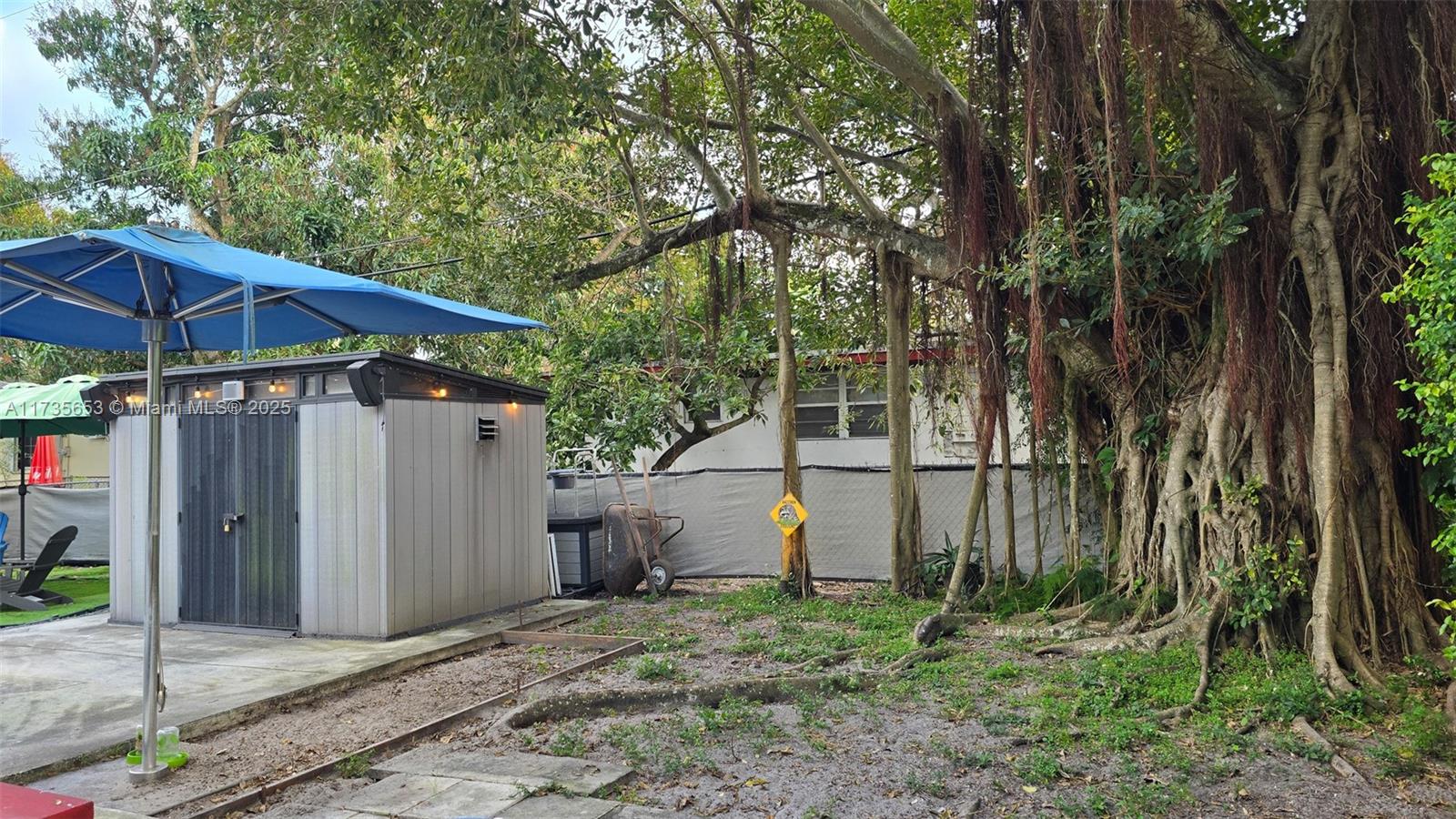 BREEZESWEPT ESTATES 1ST A - Residential