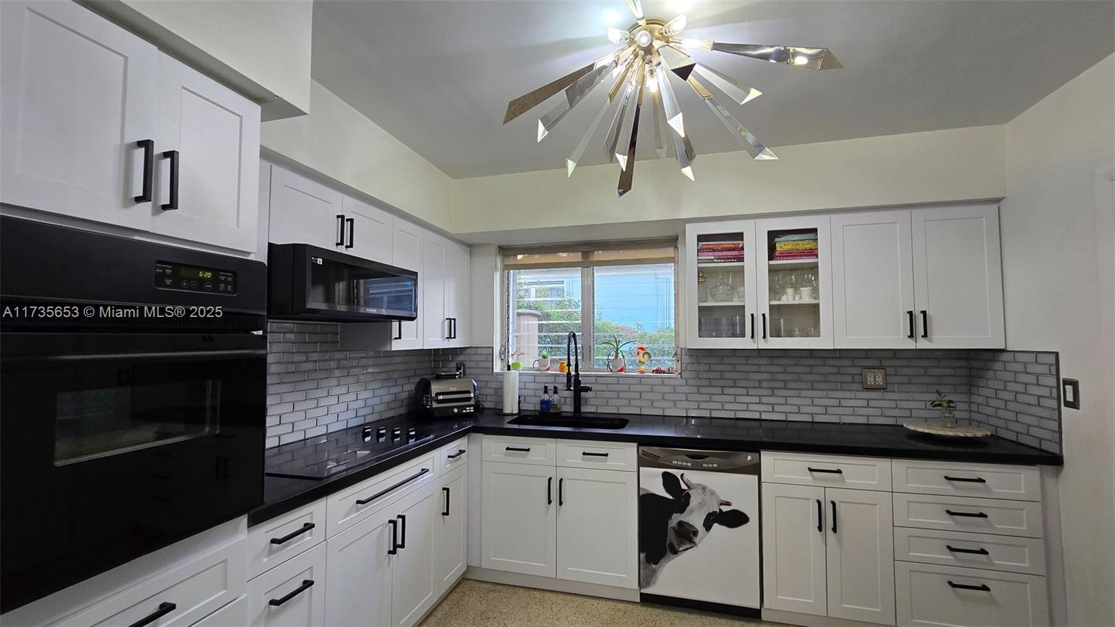 BREEZESWEPT ESTATES 1ST A - Residential