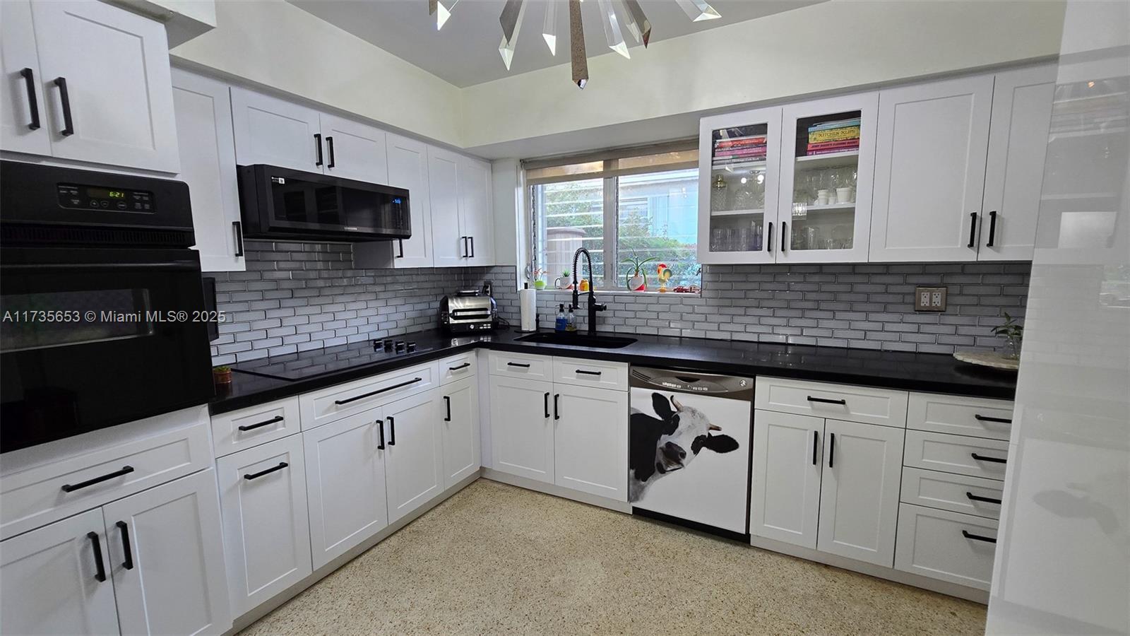 BREEZESWEPT ESTATES 1ST A - Residential