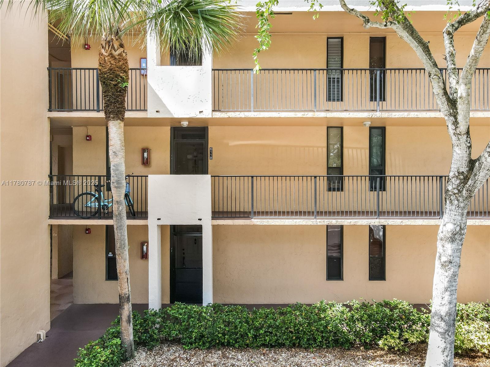 Property for Sale at 6106 Coral Lake Dr 106, Margate, Broward County, Florida - Bedrooms: 2 
Bathrooms: 2  - $149,999