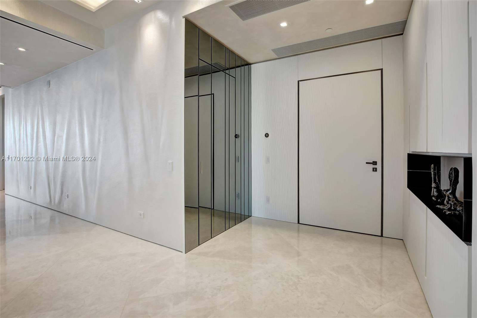 NORTH BISCAYNE BEACH AMEN - Residential