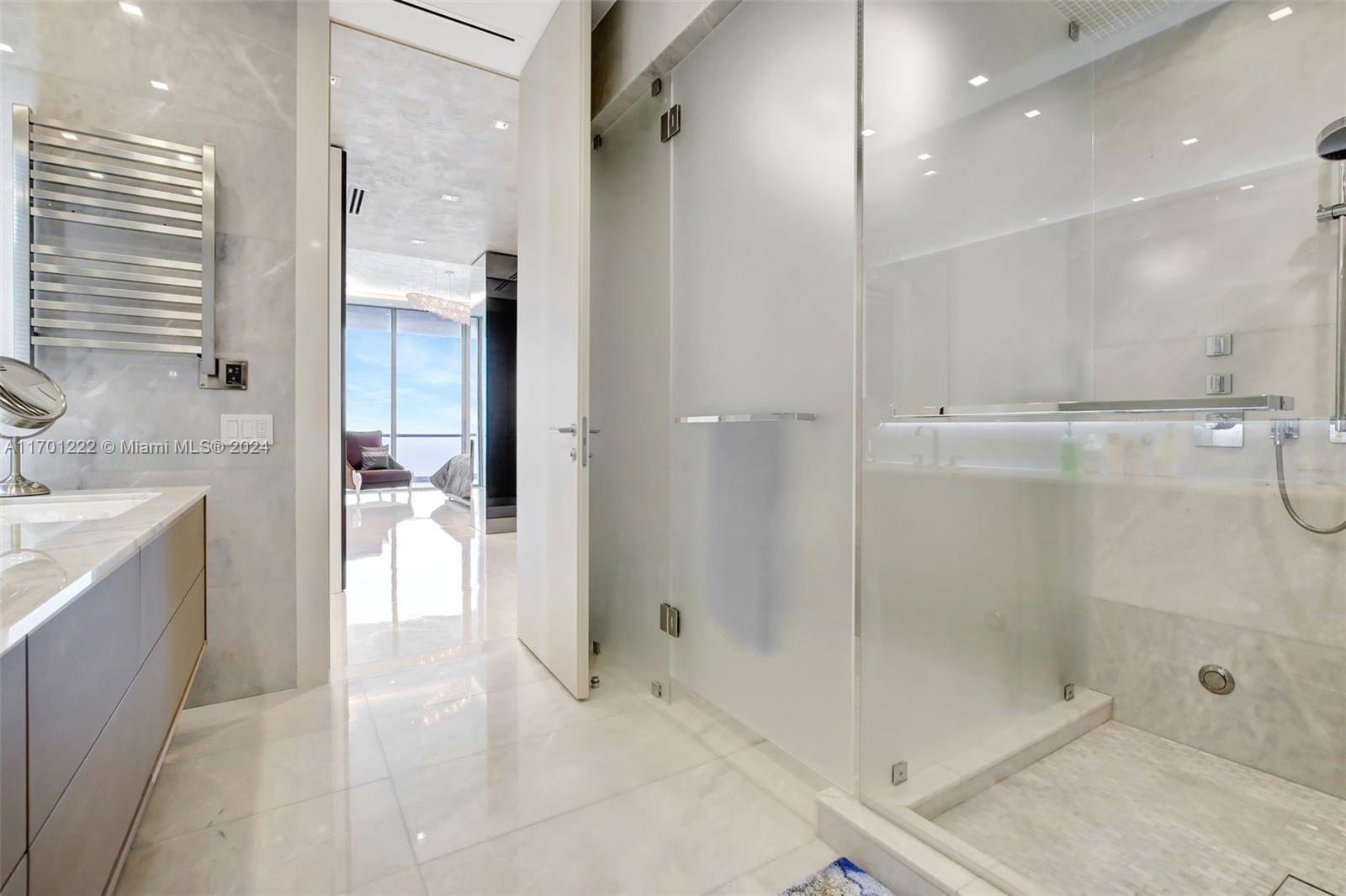 NORTH BISCAYNE BEACH AMEN - Residential