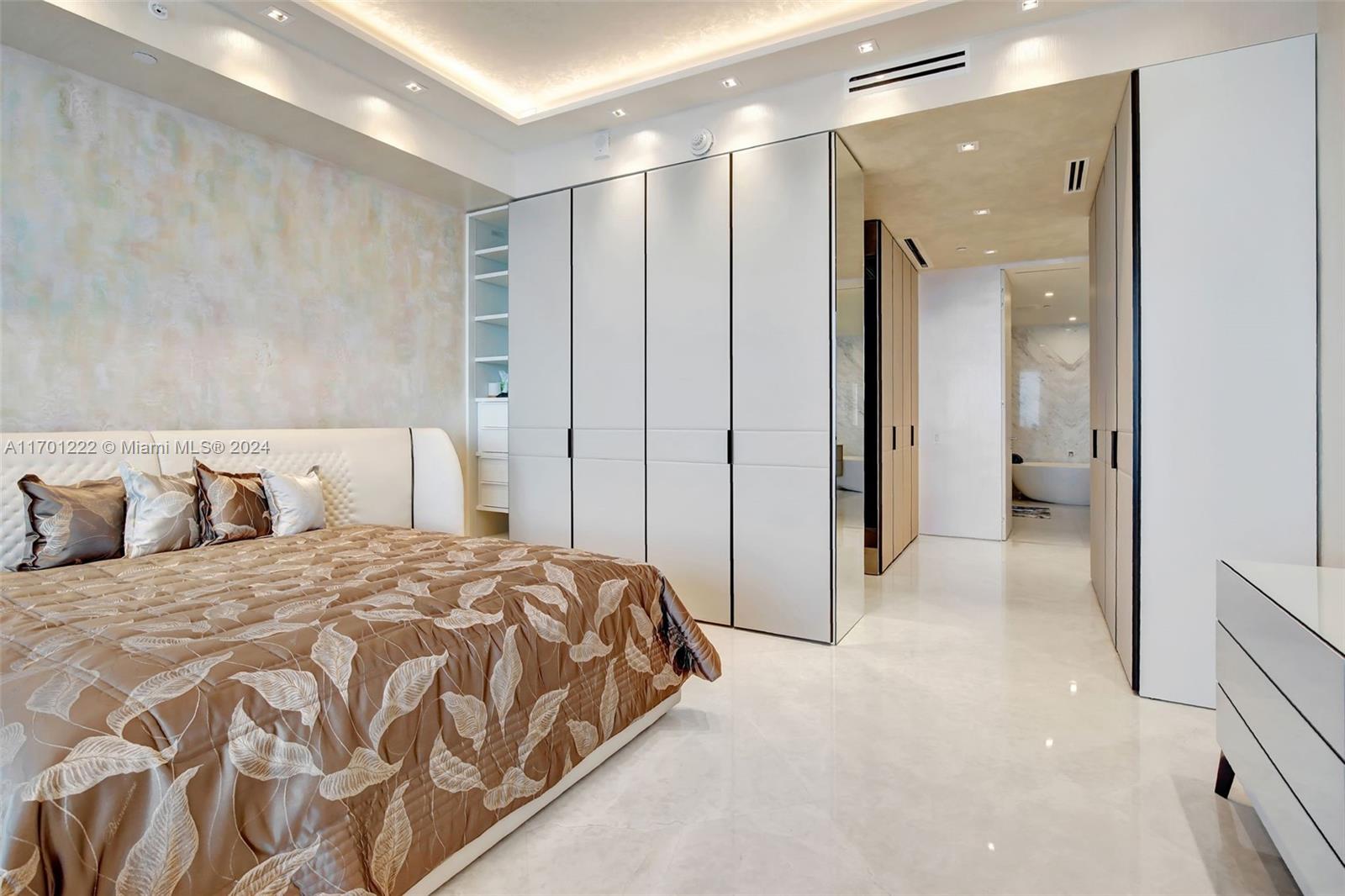 NORTH BISCAYNE BEACH AMEN - Residential