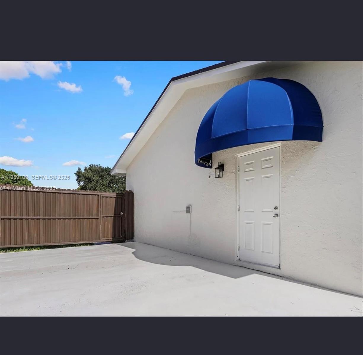 WHISPERING PINES ESTATES - Residential Lease