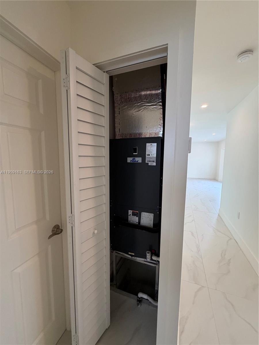 WHISPERING PINES ESTATES - Residential Lease